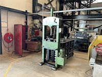 1985 geuma ehp-13-he hydraulische pers