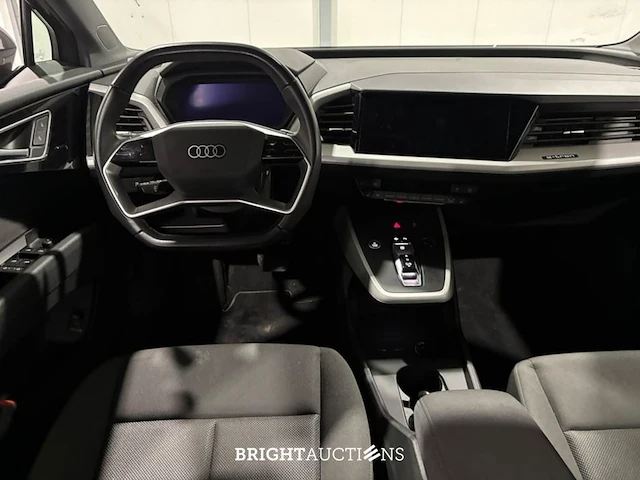 Audi q4 40 launch edition 77 kwh 204pk 2022 (origineel-nl), p-005-kh - afbeelding 24 van  38