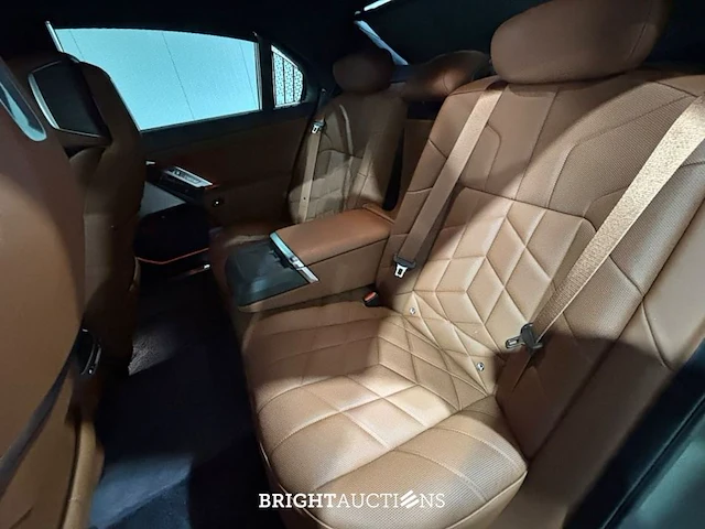 Bmw 740d xdrive 7 serie full option! 286pk 2025 (origineel-nl) 7-serie, hsn-33-v - afbeelding 7 van  64
