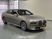 Bmw 740d xdrive 7 serie full option! 286pk 2025 (origineel-nl) 7-serie, hsn-33-v - afbeelding 57 van  64