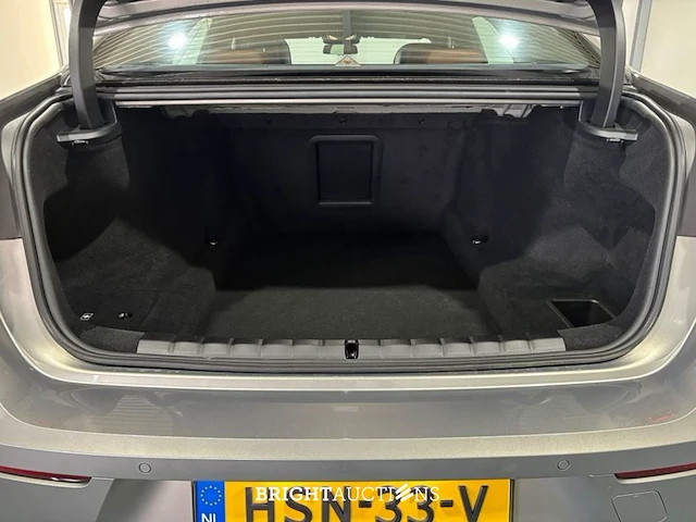 Bmw 740d xdrive 7 serie full option! 286pk 2025 (origineel-nl) 7-serie, hsn-33-v - afbeelding 62 van  64