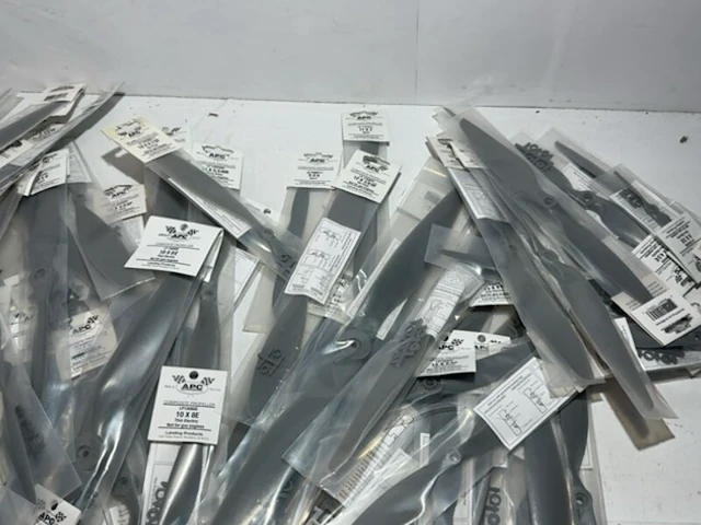 Ca. 76x rc modelbouw propellers apc - afbeelding 3 van  6
