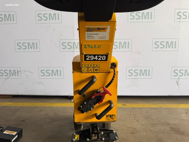 Caterpillar sm100 plus elektrische trekker - afbeelding 10 van  12