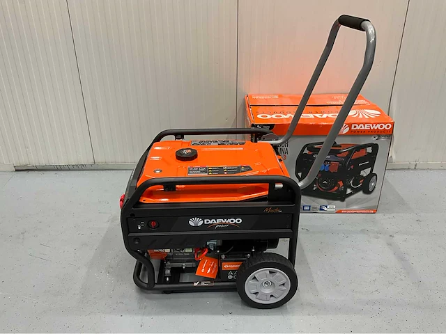 Daewoo gdax9250e-3 - generator / aggregaat benzine - 6500w - 420 cc motor — foto 1