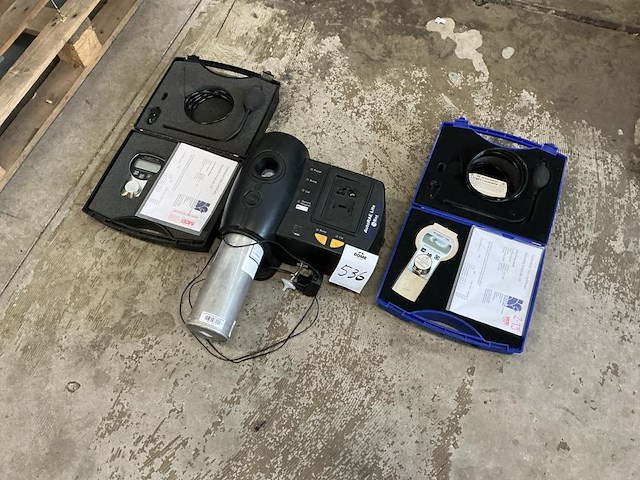Diverse test equipment — foto 1
