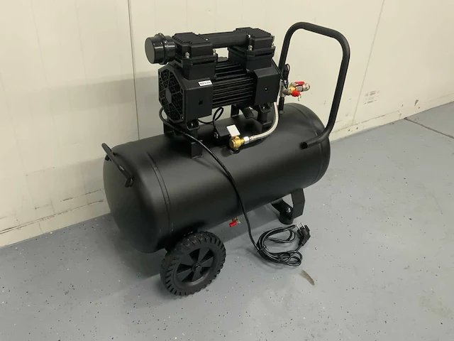 Gereedschapswagen gevuld en hogedrukcompressor 40 liter - ultra force equipment - afbeelding 24 van  38