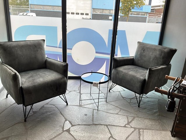 Goossens stoelen & zuiver tafel — foto 1