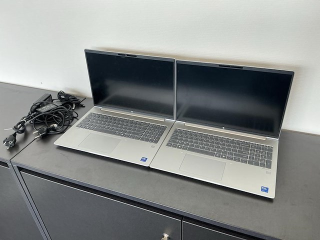 Hp probook laptop (2x) — foto 1