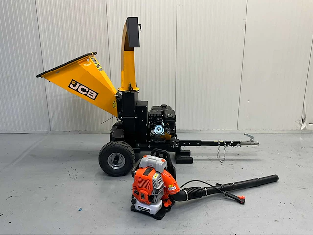 Jcb houthakselaar ch150120pe - 120 mm en bladblazer daewoo 2,2kw - afbeelding 63 van  64