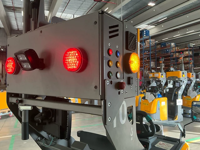 Jungheinrich ezs-350-a-ftf elektrische trekker - afbeelding 7 van  11