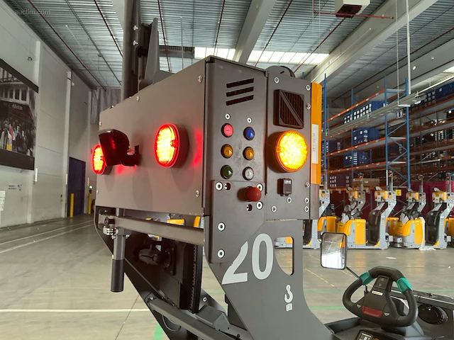 Jungheinrich ezs-350-a-ftf elektrische trekker - afbeelding 11 van  13