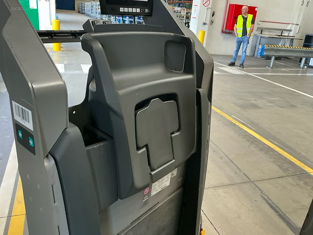 Jungheinrich ezs-350-a-ftf elektrische trekker - afbeelding 10 van  13