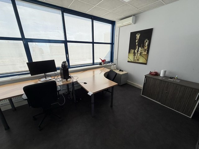 Kantoorinhoud — foto 1