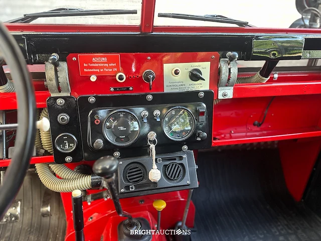 Land rover 109 series ii brandweer 78pk 1969, am-25-29 - afbeelding 19 van  79