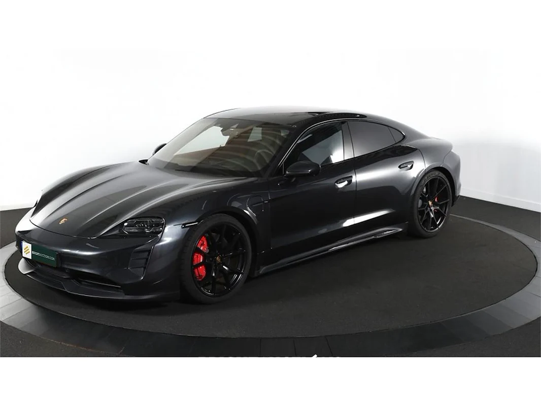 Luxury, premium daily driver & electric vehicle auction