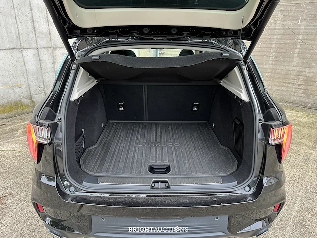 Lynk & co 01 phev 7dcth 132kw 261pk 2023 - afbeelding 33 van  44