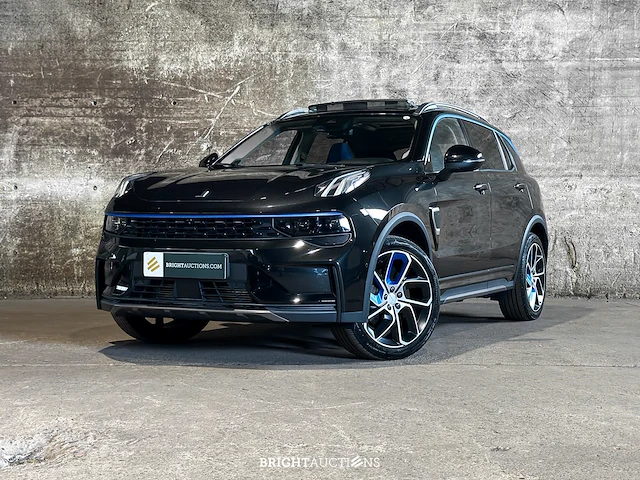 Lynk & co 01 phev 7dcth 132kw 261pk 2023 - afbeelding 1 van  52
