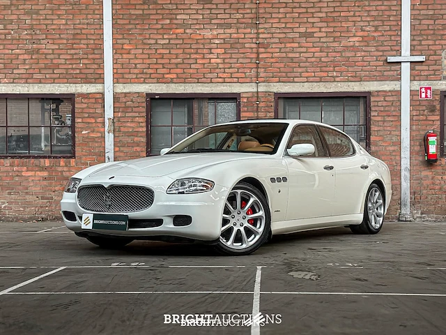 Maserati quattroporte 4.2 v8 executive gt 401pk 2007 youngtimer - afbeelding 1 van  51