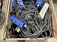 Pallet met verlengsnoeren — foto 3