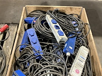 Pallet met verlengsnoeren — foto 4