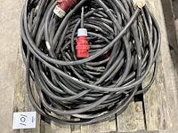 Pallet met verlengsnoeren — foto 3