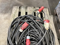 Pallet met verlengsnoeren — foto 4