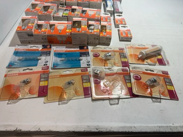 Partij led-lampen - ca. 36 stuks osram en philips - afbeelding 5 van  5