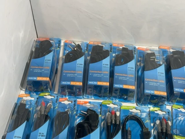 Partij met scanpart elektronica accessoires, 30 stuks - afbeelding 2 van  5