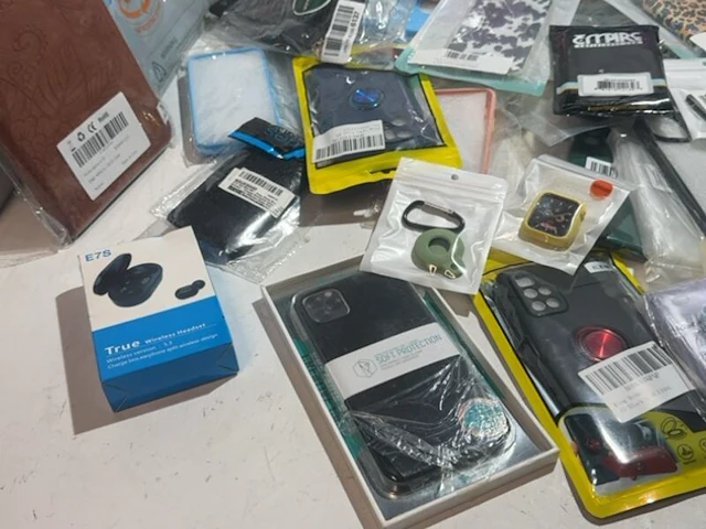 Partij telefoon en tablet accessoires - afbeelding 7 van  7
