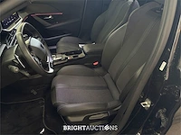 Peugeot 208 hybrid 145 e-dcs6 gt 1.2 156pk 2025 (origineel-nl), hfs-13-r - afbeelding 32 van  33