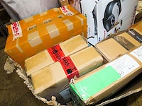 Postpakketten, retouren & overstock - 132 kg - afbeelding 3 van  18