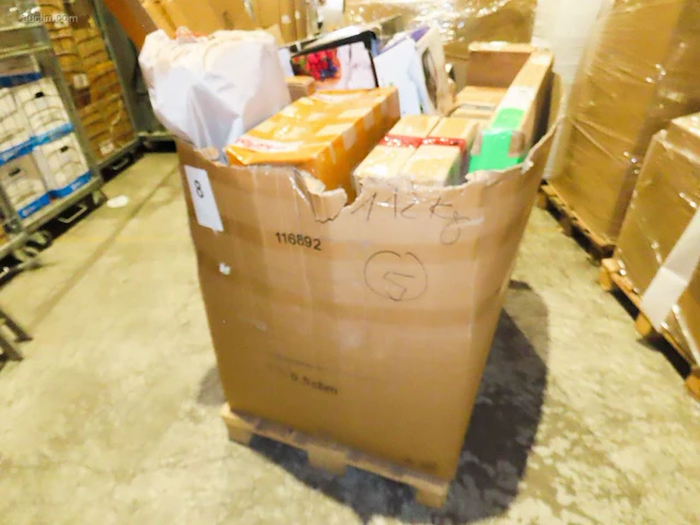 Postpakketten, retouren & overstock - 132 kg - afbeelding 1 van  18