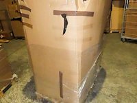 Postpakketten, retouren & overstock - 132 kg - afbeelding 5 van  17
