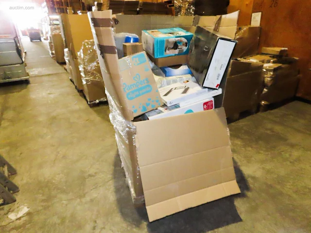 Postpakketten, retouren & overstock - 132 kg - afbeelding 1 van  17