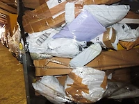Postpakketten, retouren & overstock - 289 kg - afbeelding 4 van  23