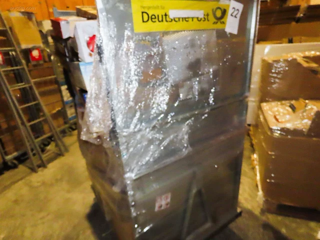 Postpakketten, retouren & overstock - 305 kg - afbeelding 6 van  23