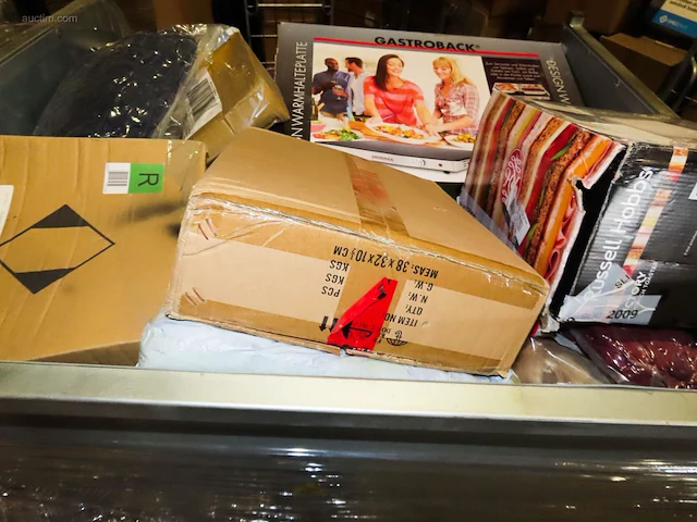 Postpakketten, retouren & overstock - 358 kg - afbeelding 6 van  19
