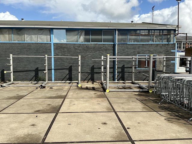 Rvs enkelzijdige draagarmstelling (3x) — foto 1
