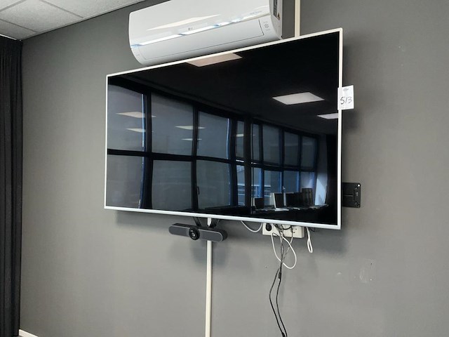 Samsung vergaderzaal monitor — foto 1
