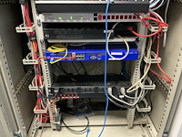 Server — foto 7
