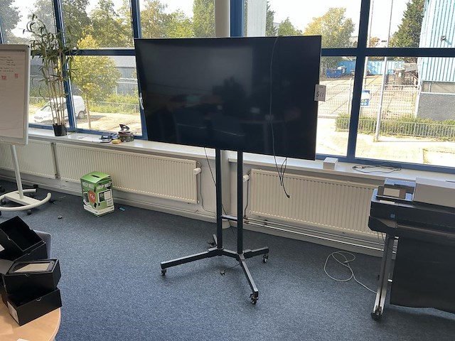 Siemens 65” tv — foto 1