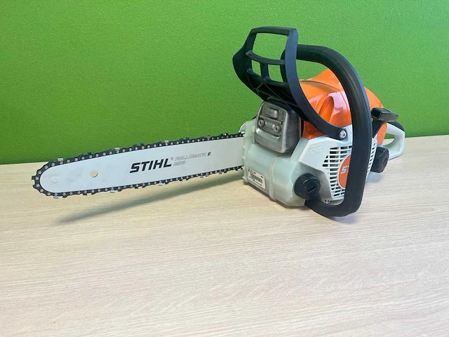 Stihl - ms162 - kettingzaag - afbeelding 1 van  9