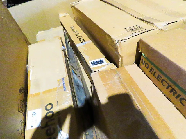 Verloren postpakketten, retouren & overstock -... - afbeelding 12 van  12