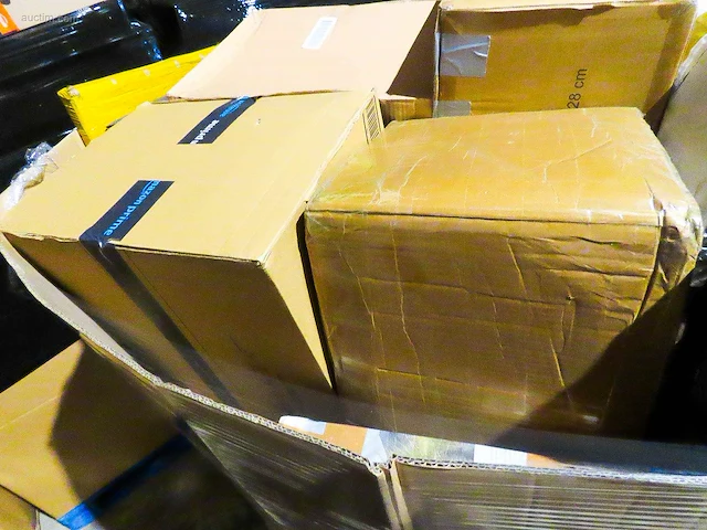 Verloren postpakketten, retouren & overstock -... - afbeelding 3 van  13