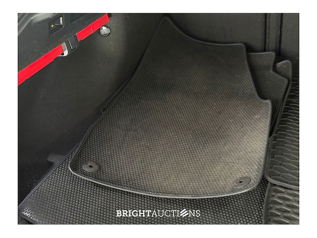 Volkswagen id.7 pro business 77 kwh 2024 (origineel-nl), z-963-jb - afbeelding 28 van  47