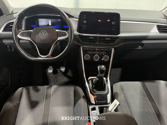 Volkswagen t-roc life 1.0 tsi 110pk 2023 (origineel-nl), s-562-fr - afbeelding 13 van  28