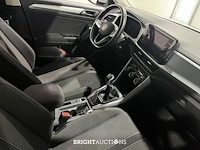 Volkswagen t-roc life 1.0 tsi 110pk 2023 (origineel-nl), s-562-fr - afbeelding 22 van  28