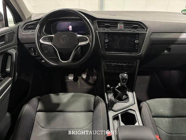 Volkswagen tiguan life business 1.5 tsi 131pk 2022 (origineel-nl), n-693-sj - afbeelding 19 van  34