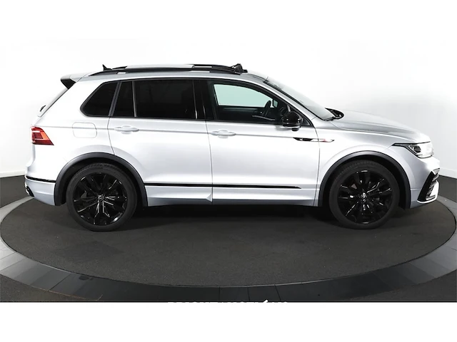 Volkswagen tiguan r-line business 1.5 tsi dsg 149pk 2022 (origineel-nl), r-076-sj - afbeelding 38 van  42