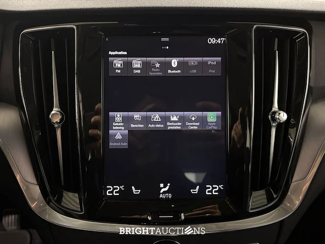 Volvo v60 t4 momentum pro 2.0 190pk 2019 (origineel-nl), g-999-sr - afbeelding 2 van  37
